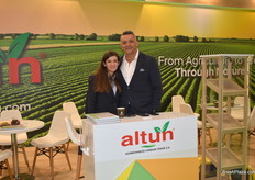 On the right is Bilgin Alan of Turkish fresh produce exporter Altun. They deal in citrus, mostly.