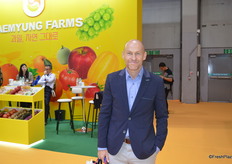 Andrew Sperlin from All Fresh was visiting the show.