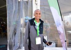 Chandrashekhar Chaporkar of Seven Star Fruits in Maharashtra State, India