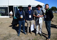 Ngaa Gumbo (Magwana Capital), Derek and Adam Selby of Selby Enterprises, Zimbabwe, with Herman van Dyk (Six33 Produce)
