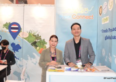 Jiranan Sangnopparat and Nanchonan Chingthong, respectively sales coordinator and business developper at Fresh Point, Thai exporter. They export fresh produce to China and EU, and are interested in supplying the North American market.