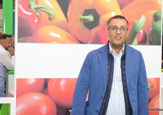 Lahbib Najmi imports Moroccan fruits and vegetables to the French market.